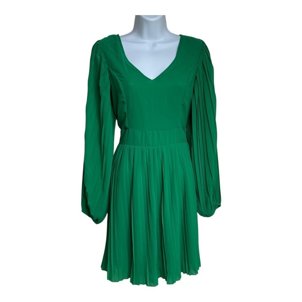 Jessica Simpson Pleated V Neck Long Sleeve Green Dress Midi Size M‎